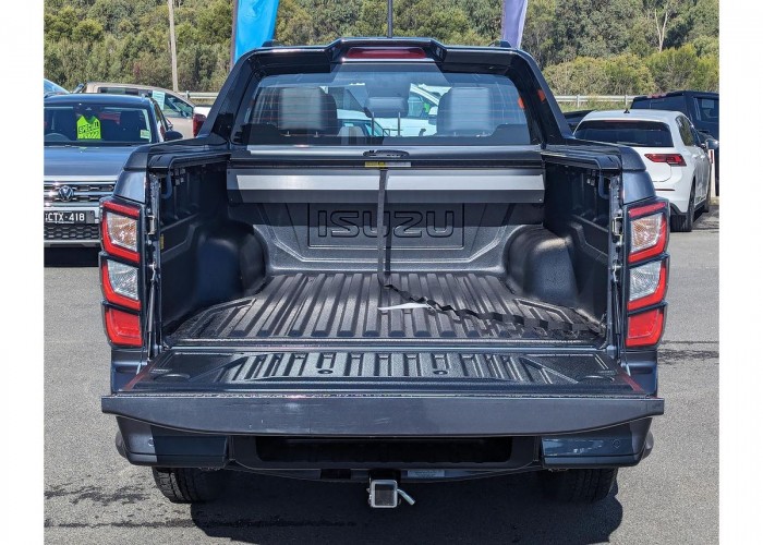 Used 1
                    ISUZU
                     for Sale Image