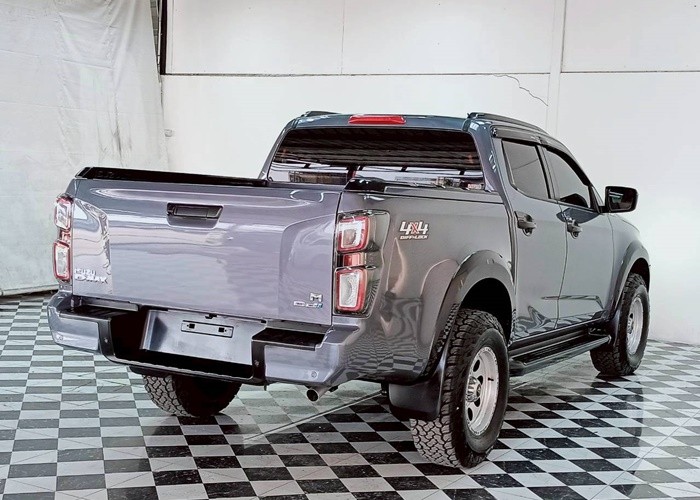 Used 1
                    ISUZU
                     for Sale Image