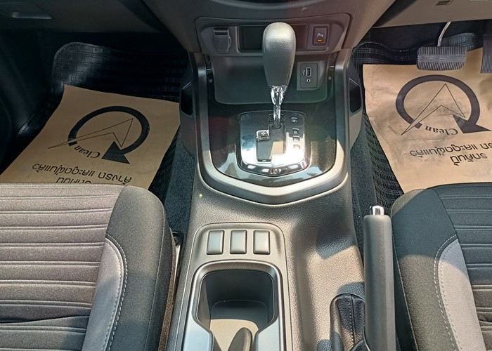 Used 1
                    NISSAN
                     for Sale Image