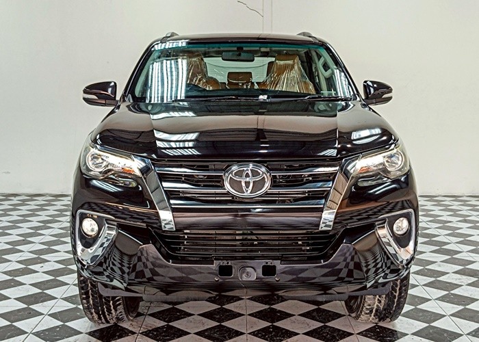 Used 12
                    TOYOTA
                     for Sale Image