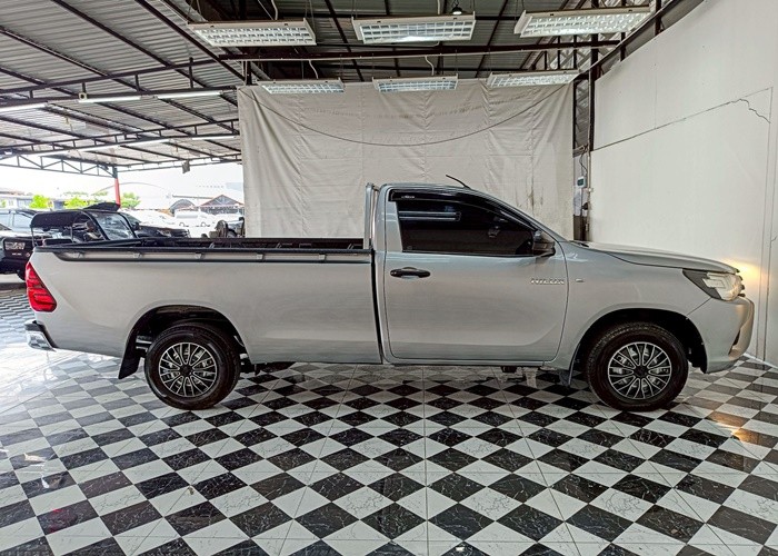 Used 7
                    TOYOTA
                     for Sale Image