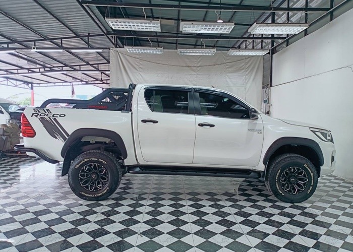 Used 4
                    TOYOTA
                     for Sale Image