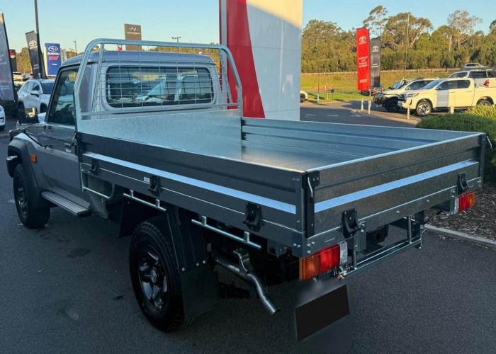 Used 1
                    TOYOTA
                     for Sale Image